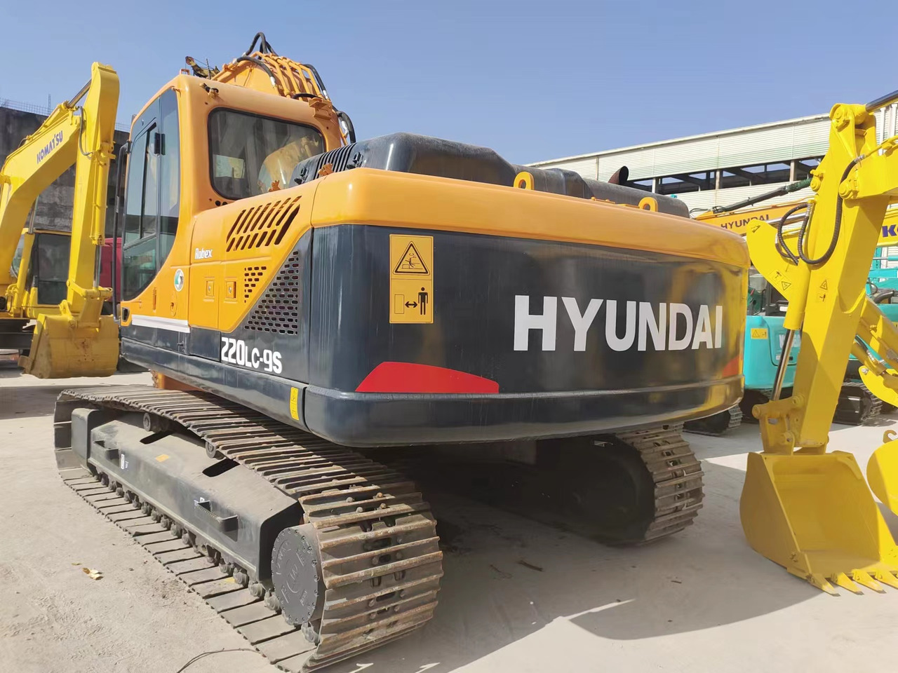 HYUNDAI 220LC-9S - Pelle sur chenille: photos 2 HYUNDAI 220LC-9S - Pelle sur chenille: photos 2
