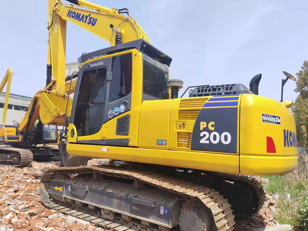 KOMATSU PC200-8 - Pelle sur chenille: photos 1 KOMATSU PC200-8 - Pelle sur chenille: photos 1