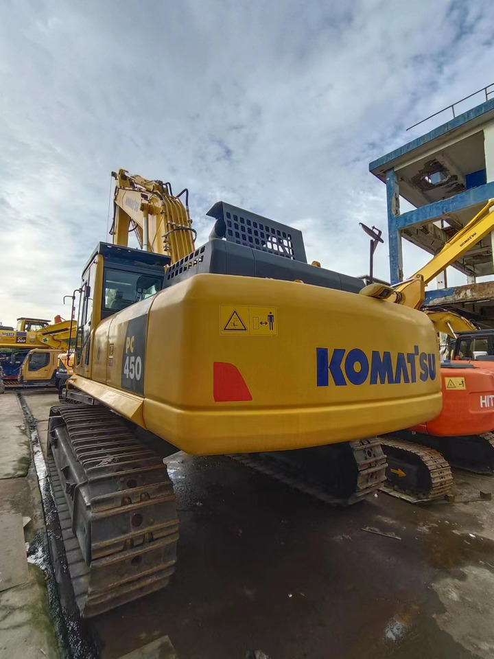 KOMATSU PC450-8 - Pelle sur chenille: photos 3 KOMATSU PC450-8 - Pelle sur chenille: photos 3