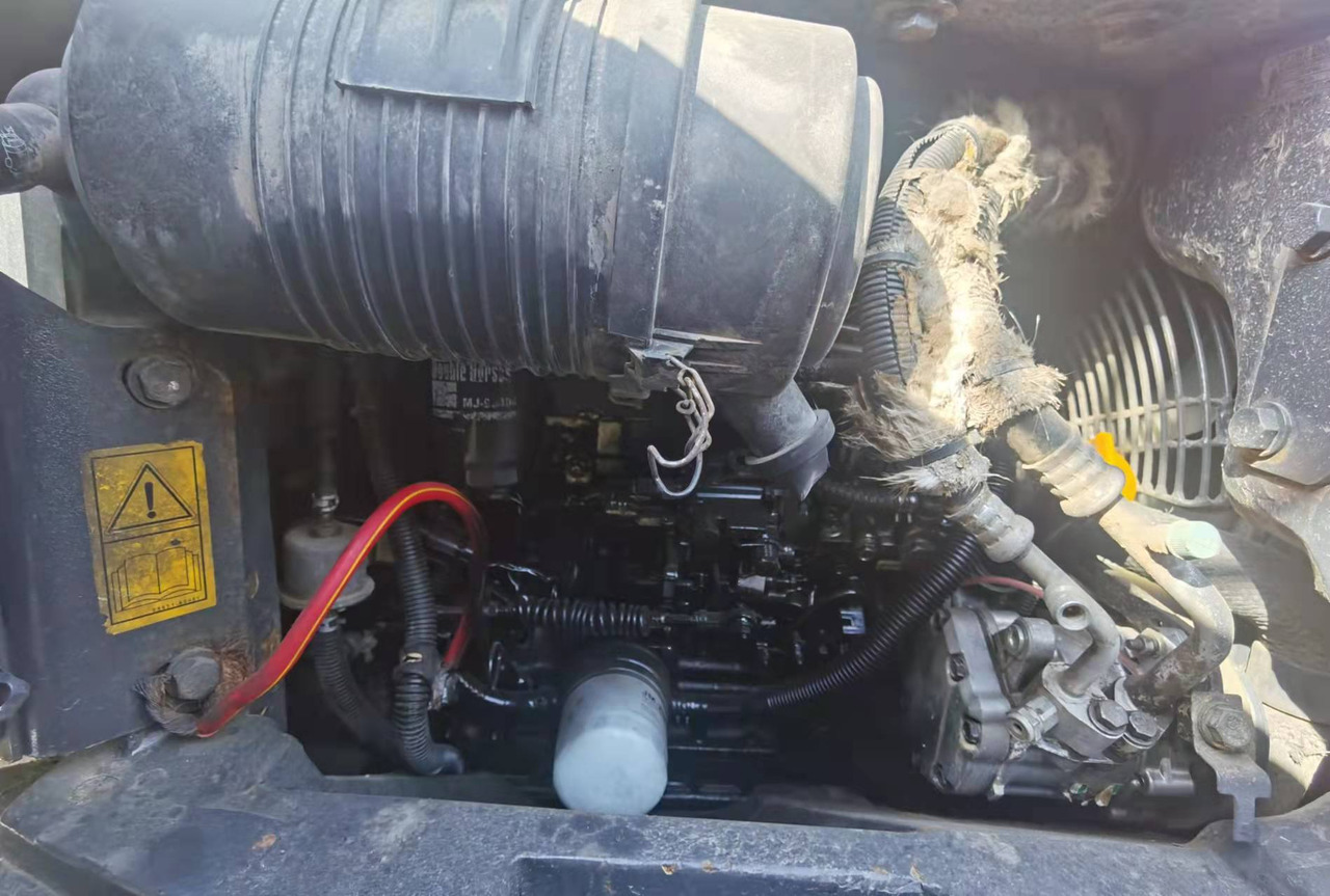 KOMATSU PC55MR-2 - Mini pelle: photos 4 KOMATSU PC55MR-2 - Mini pelle: photos 4