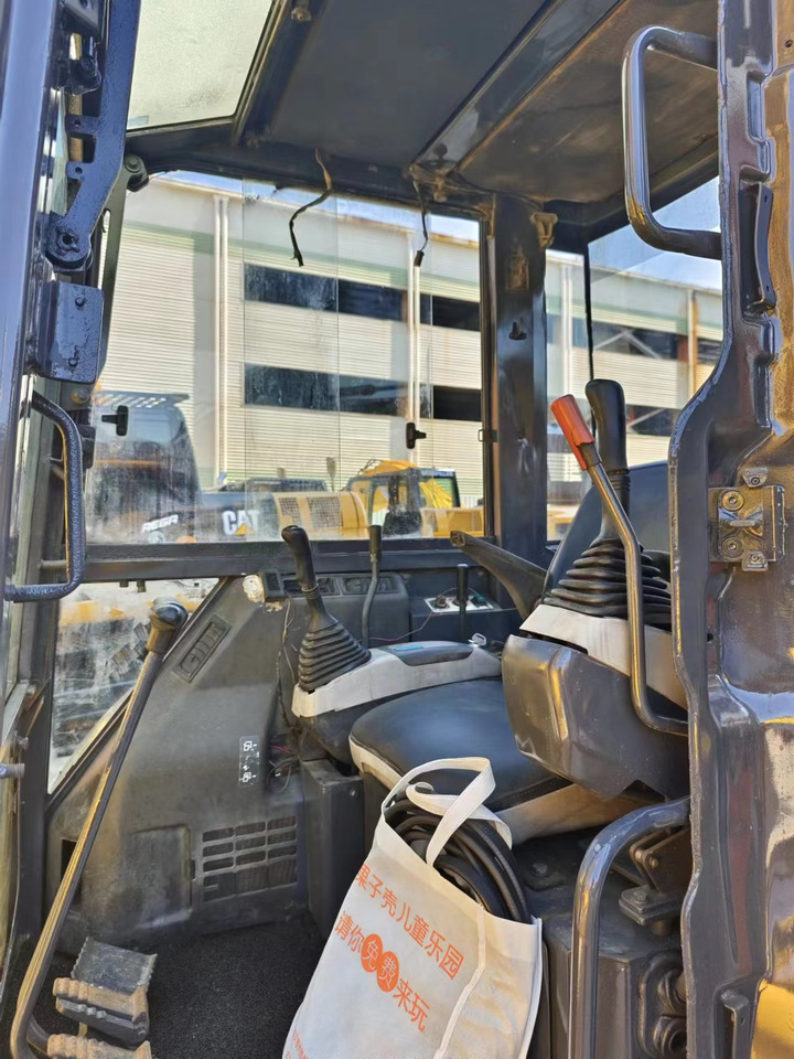 KOMATSU PC55MR en leasing occasion KOMATSU PC55MR: photos 6