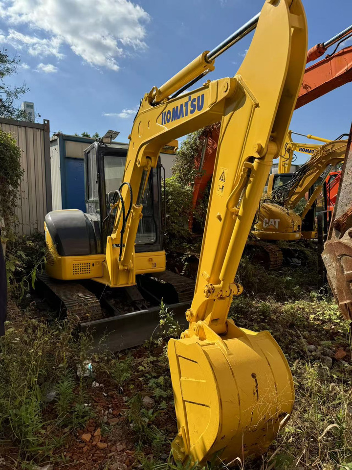 KOMATSU PC55MR - Mini pelle: photos 3 KOMATSU PC55MR - Mini pelle: photos 3