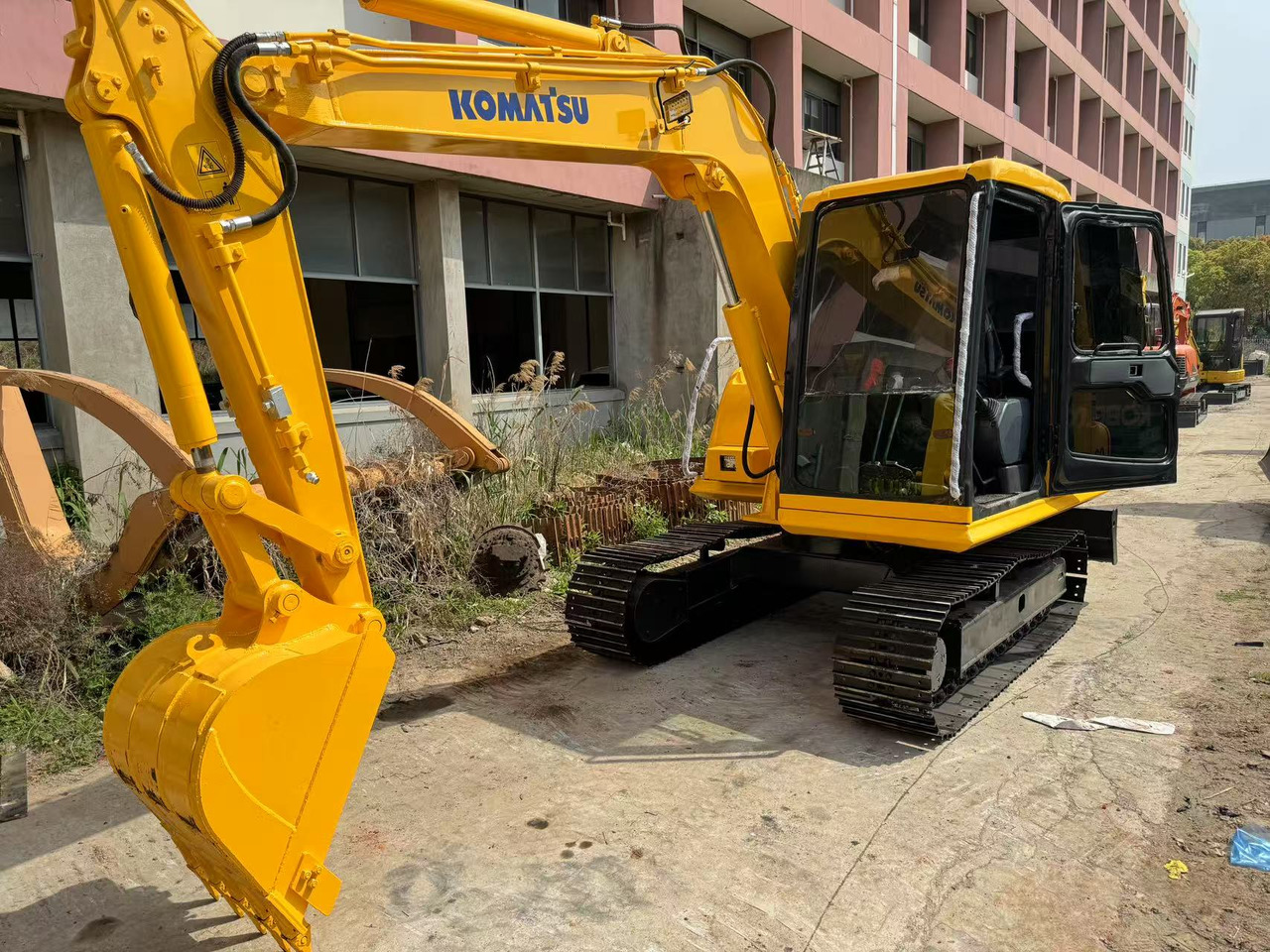 KOMATSU PC60-7 - Mini pelle: photos 2 KOMATSU PC60-7 - Mini pelle: photos 2