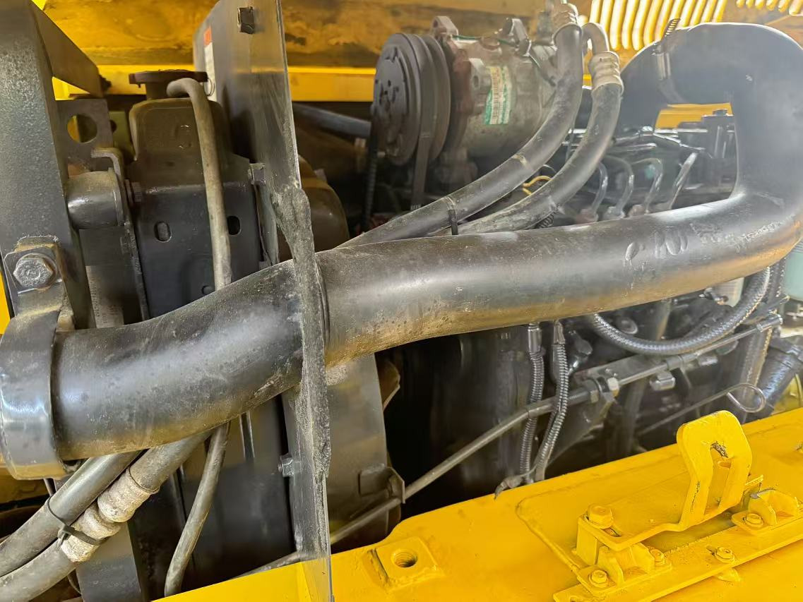 KOMATSU PC60-7 PC60 - Mini pelle: photos 4 KOMATSU PC60-7 PC60 - Mini pelle: photos 4
