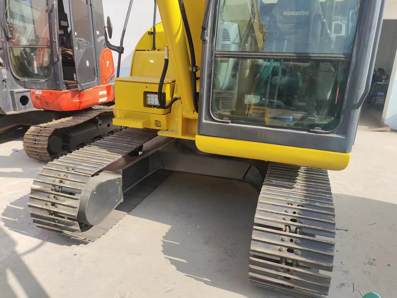 KOMATSU PC60-8 PC70-8 PC55 PC60 PC58 - Mini pelle: photos 4 KOMATSU PC60-8 PC70-8 PC55 PC60 PC58 - Mini pelle: photos 4
