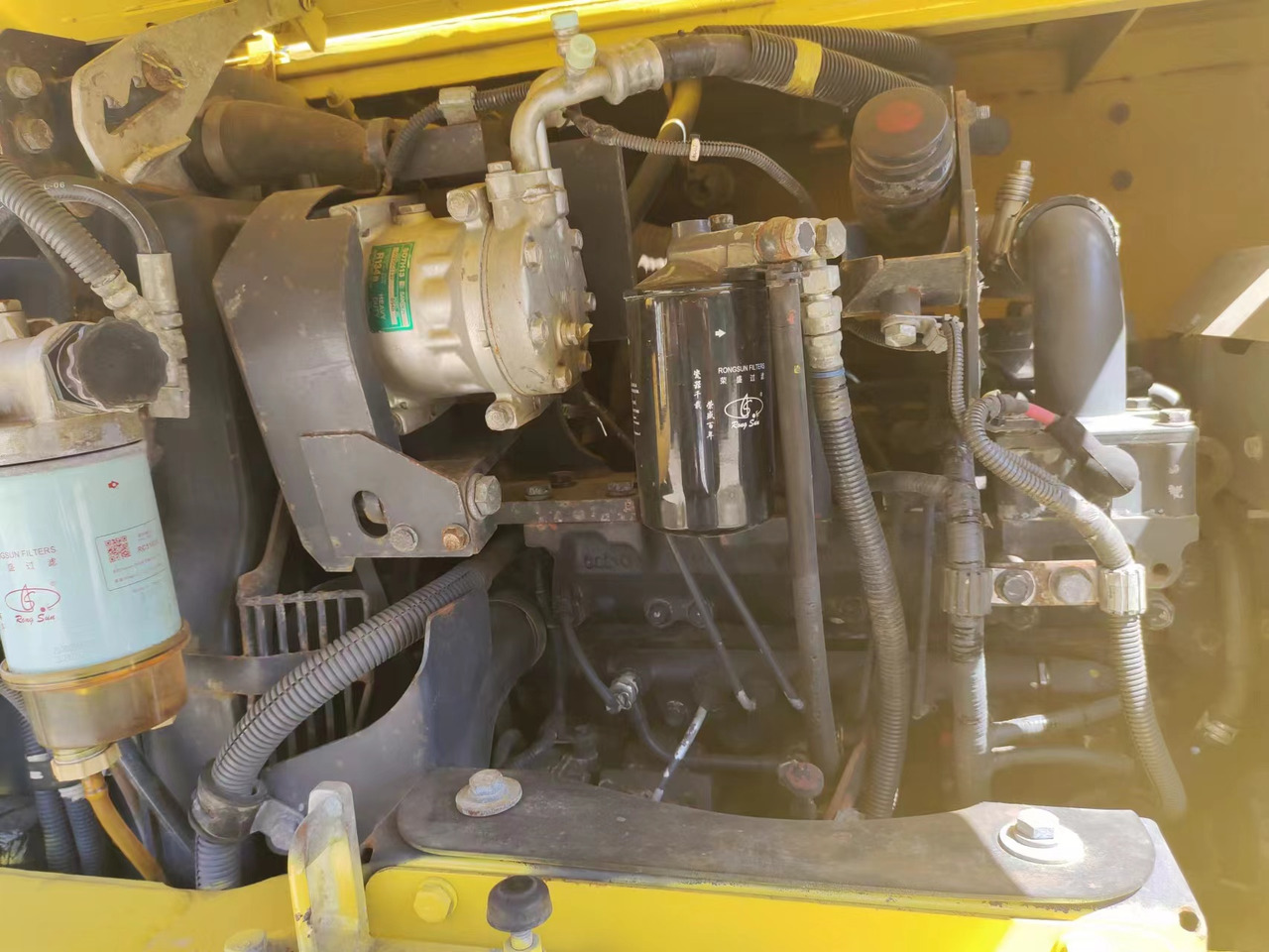 KOMATSU PC70-8 - Mini pelle: photos 4 KOMATSU PC70-8 - Mini pelle: photos 4