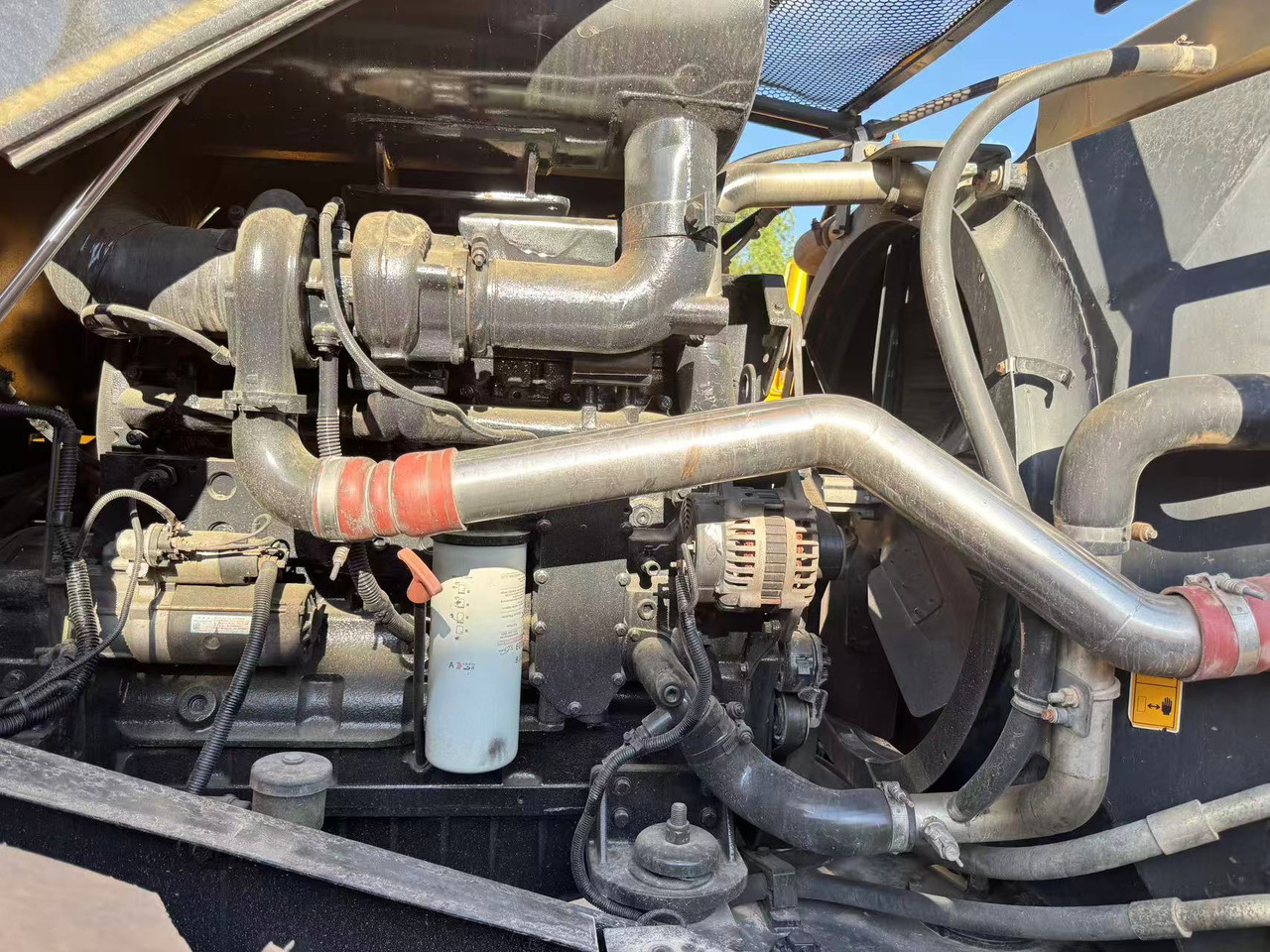 LIUGONG 856H - Chargeuse sur pneus: photos 4 LIUGONG 856H - Chargeuse sur pneus: photos 4