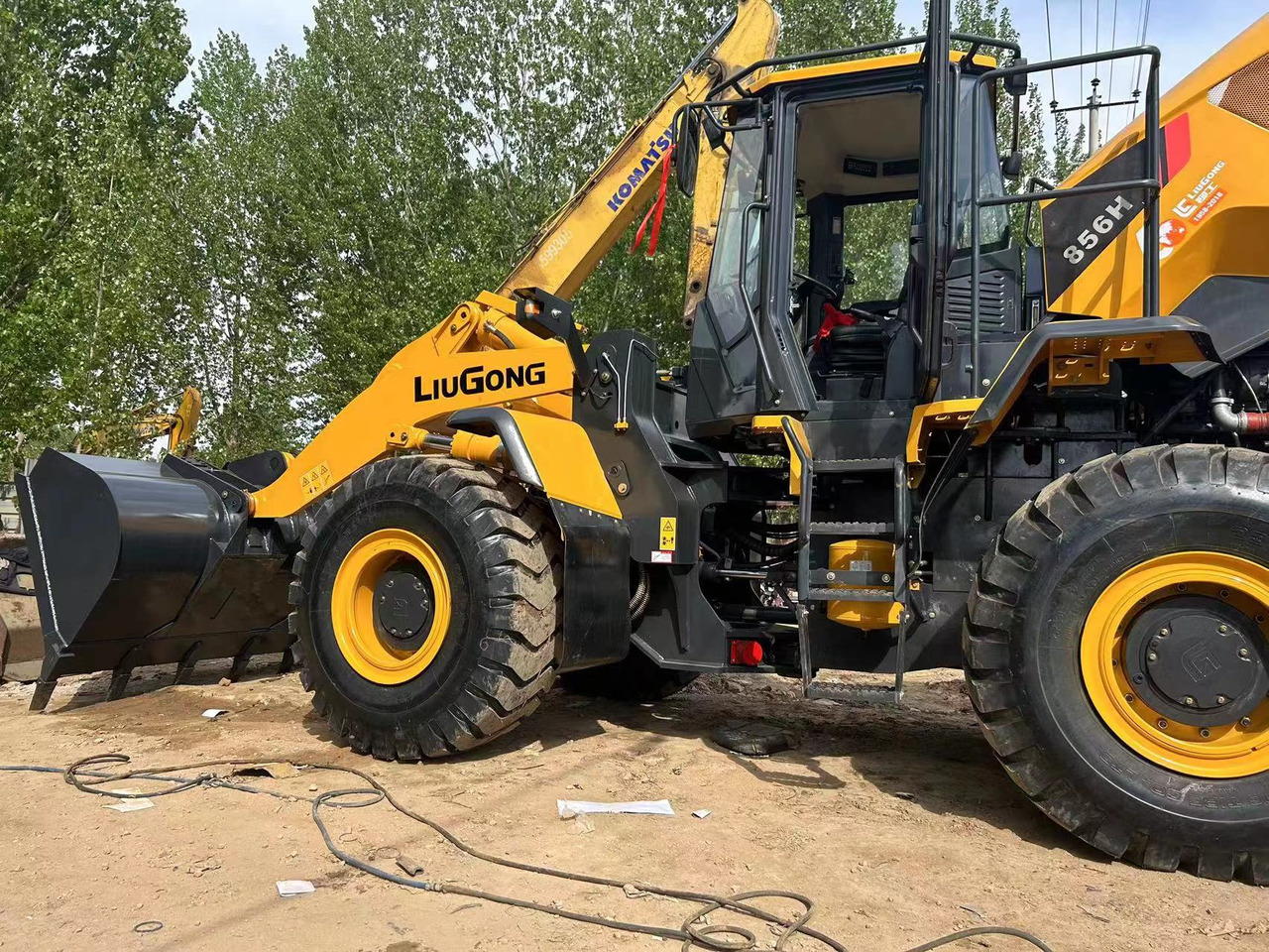 LIUGONG 856H - Chargeuse sur pneus: photos 2 LIUGONG 856H - Chargeuse sur pneus: photos 2