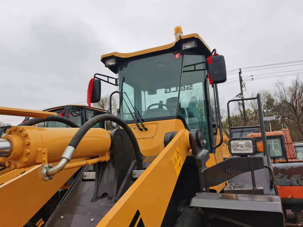 SDLG L956F - Chargeuse sur pneus: photos 2 SDLG L956F - Chargeuse sur pneus: photos 2