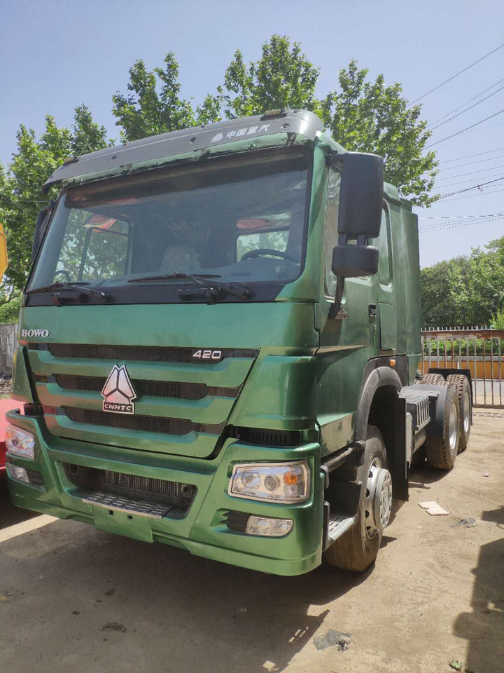 HOWO 420 - Tracteur routier: photos 2 HOWO 420 - Tracteur routier: photos 2