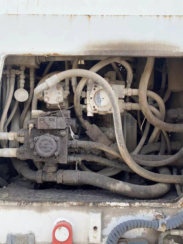 WIRTGEN 1900 - Fraiseuse à froid: photos 5 WIRTGEN 1900 - Fraiseuse à froid: photos 5