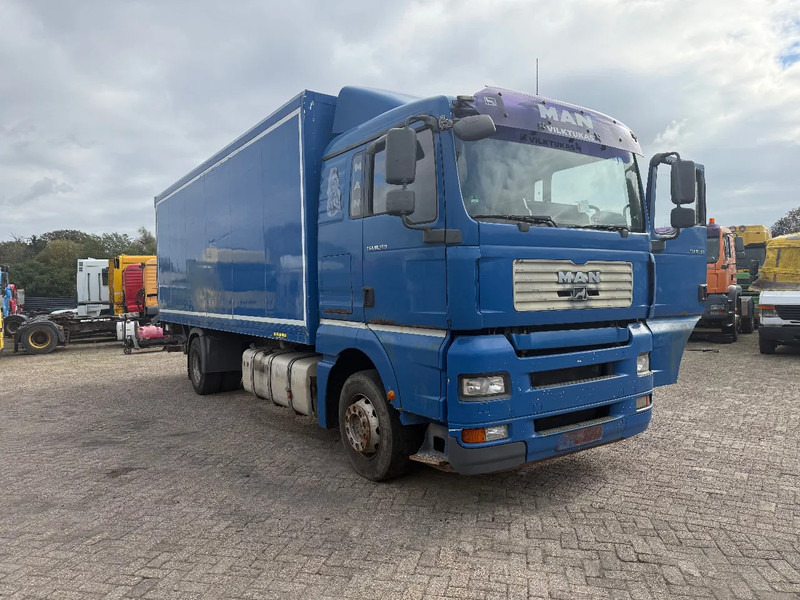 MAN TGA 18.360 BOX TRUCK - Camion fourgon: photos 1 MAN TGA 18.360 BOX TRUCK - Camion fourgon: photos 1