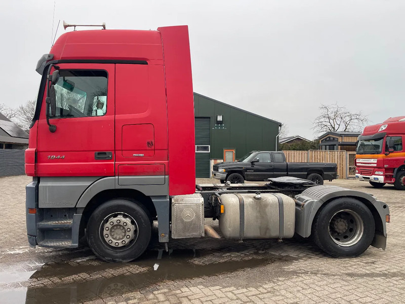 Mercedes-Benz Actros 1844 3 pedals - Tracteur routier: photos 5 Mercedes-Benz Actros 1844 3 pedals - Tracteur routier: photos 5