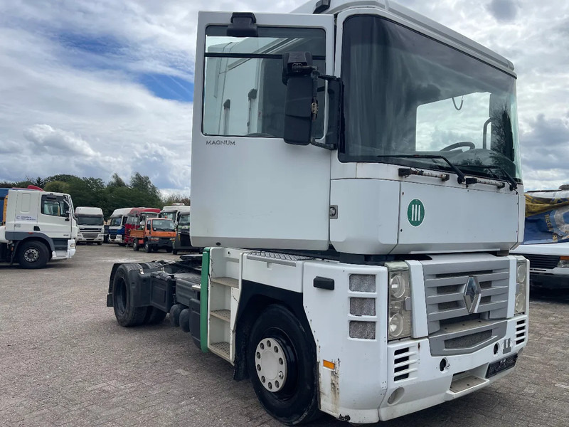 Renault Magnum 440 Tractor unit - Tracteur routier: photos 1 Renault Magnum 440 Tractor unit - Tracteur routier: photos 1