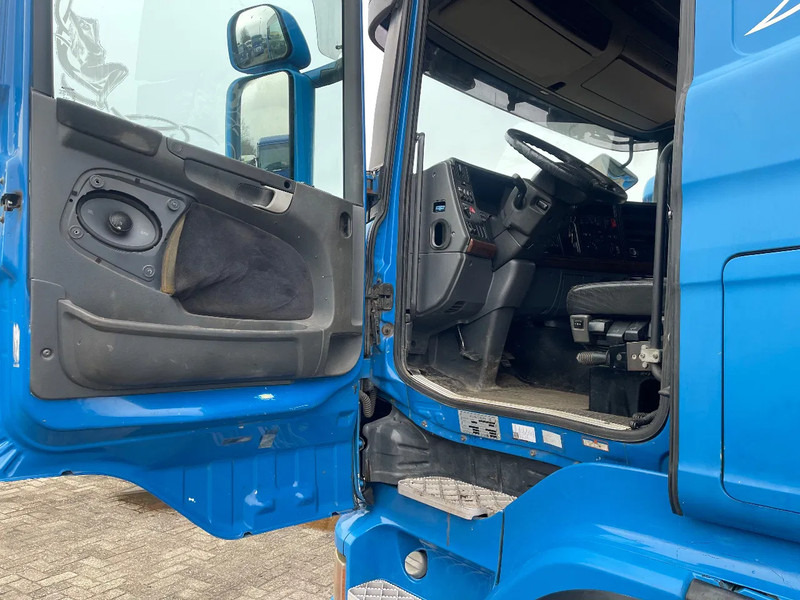 Photo d'intérieur 1: Tracteur routier Scania R560 V8 Tractor unit