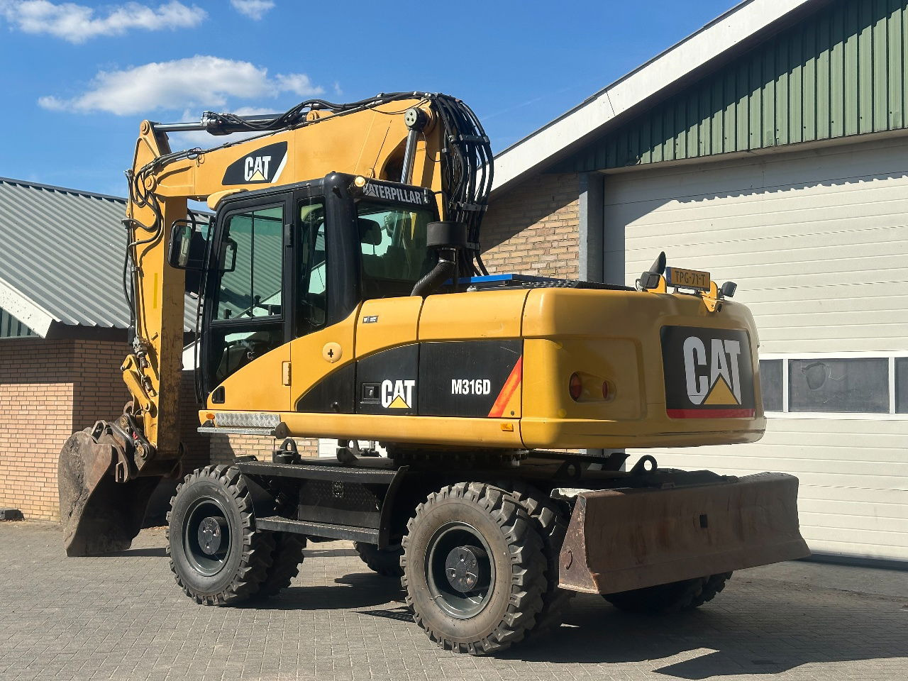 Caterpillar M316D - Chargeuse sur pneus: photos 3 Caterpillar M316D - Chargeuse sur pneus: photos 3