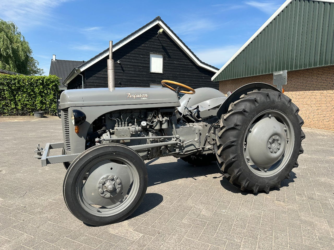 Diversen tef - Tracteur agricole: photos 1 Diversen tef - Tracteur agricole: photos 1