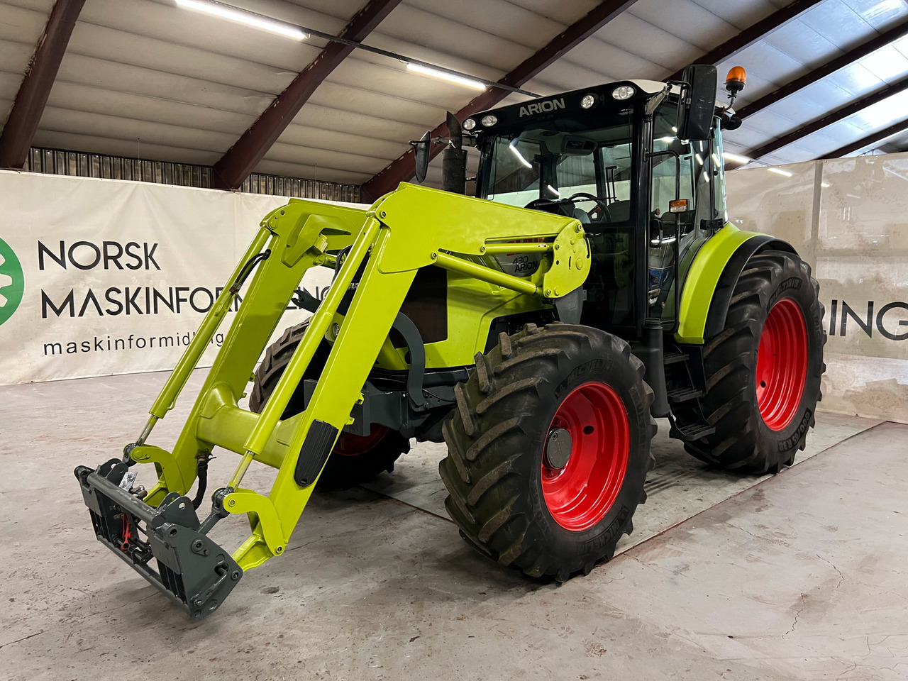 CLAAS Arion 430 - Tracteur agricole: photos 2 CLAAS Arion 430 - Tracteur agricole: photos 2