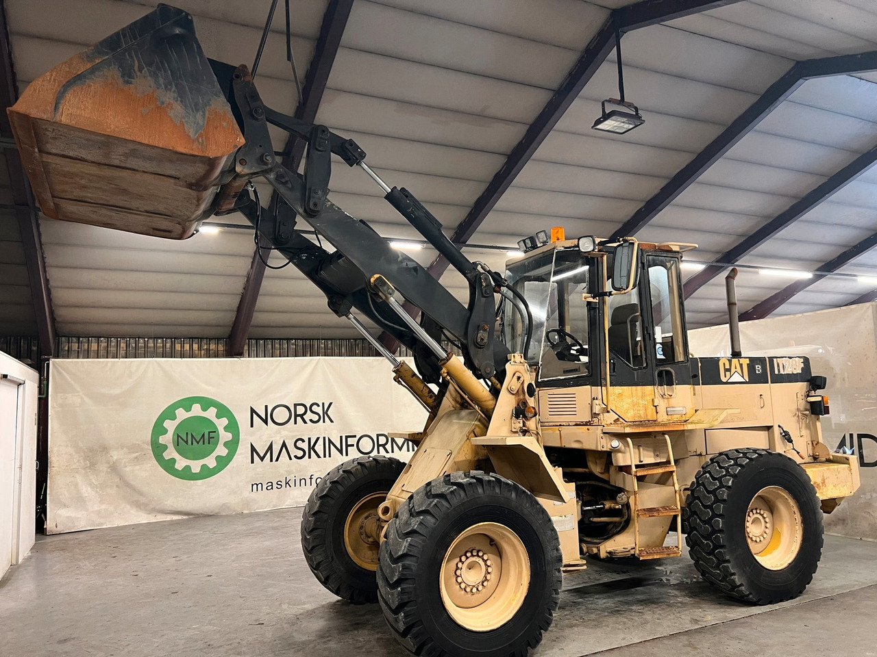 Cat IT28F #TAR INNBYTTE# - Chargeuse sur pneus: photos 2 Cat IT28F #TAR INNBYTTE# - Chargeuse sur pneus: photos 2