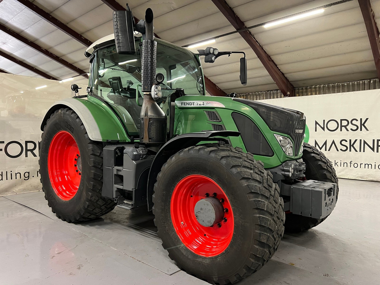 Fendt 724 Vario - Tracteur agricole: photos 5 Fendt 724 Vario - Tracteur agricole: photos 5