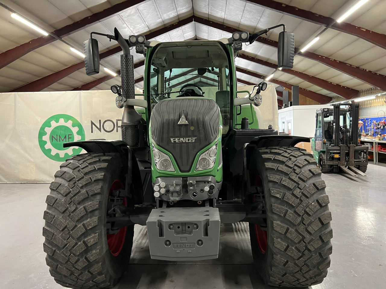 Fendt 724 Vario - Tracteur agricole: photos 4 Fendt 724 Vario - Tracteur agricole: photos 4