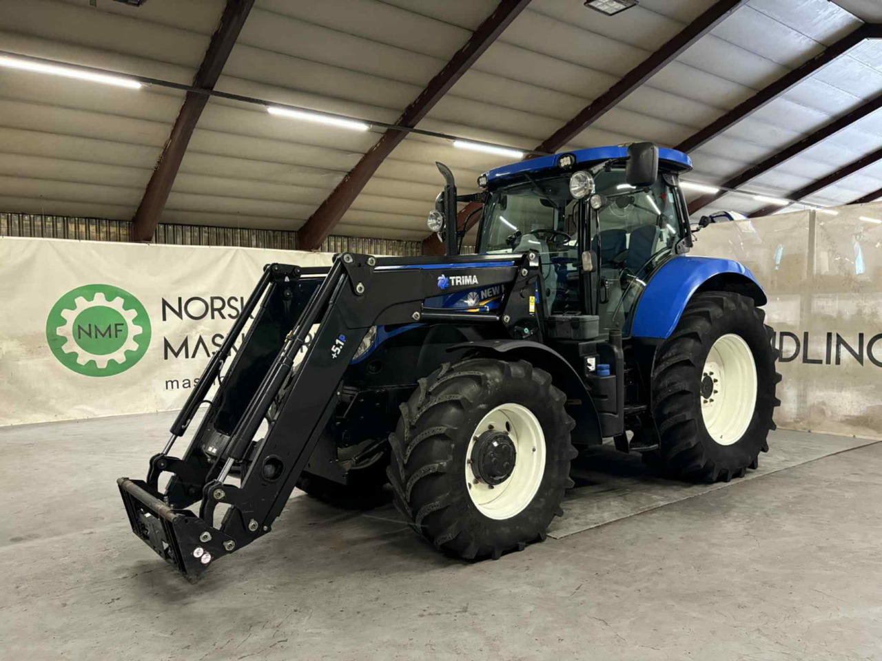New Holland T7.210 AC - Tracteur agricole: photos 1 New Holland T7.210 AC - Tracteur agricole: photos 1