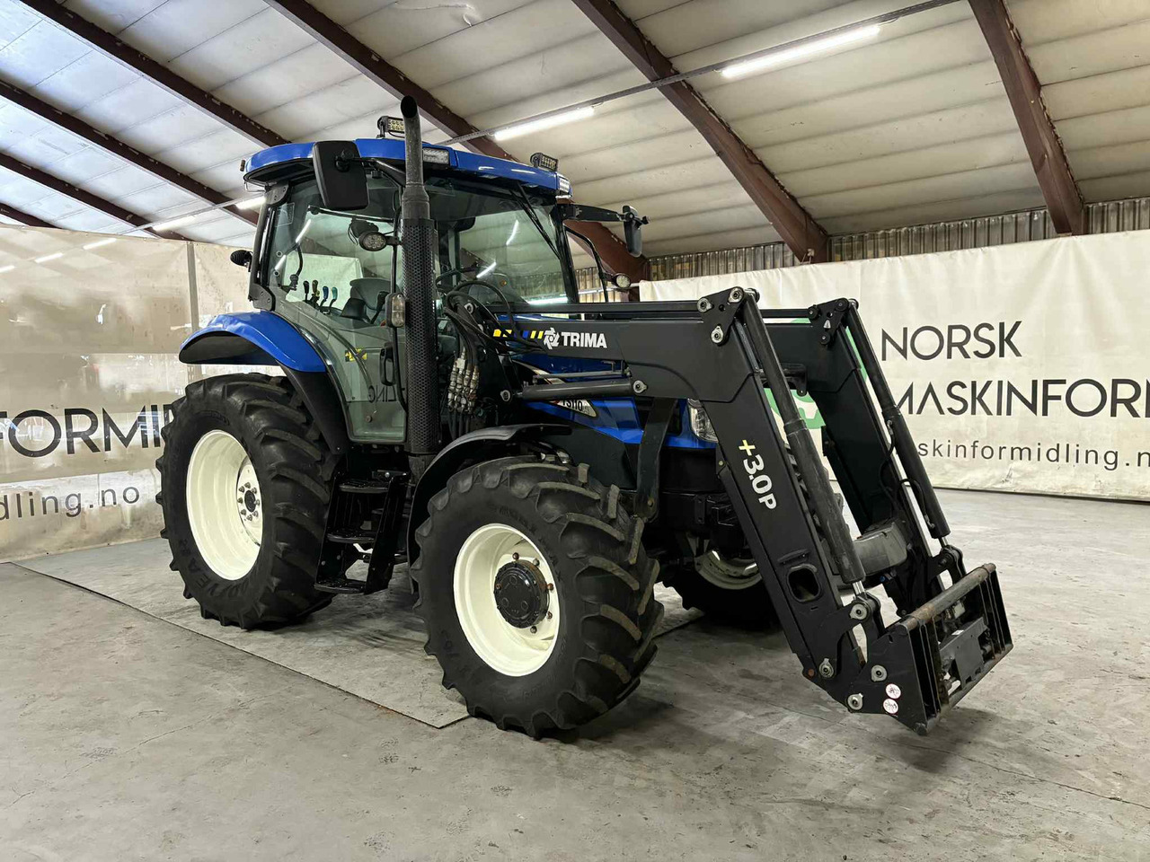 New Holland TS110A - Tracteur agricole: photos 3 New Holland TS110A - Tracteur agricole: photos 3