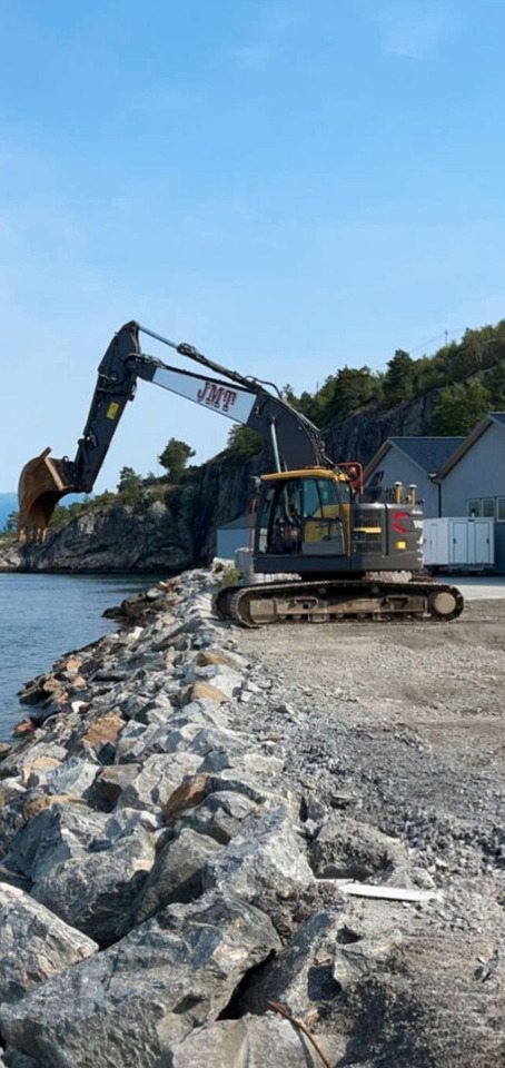 Volvo ECR235EL - Pelle sur chenille: photos 1 Volvo ECR235EL - Pelle sur chenille: photos 1