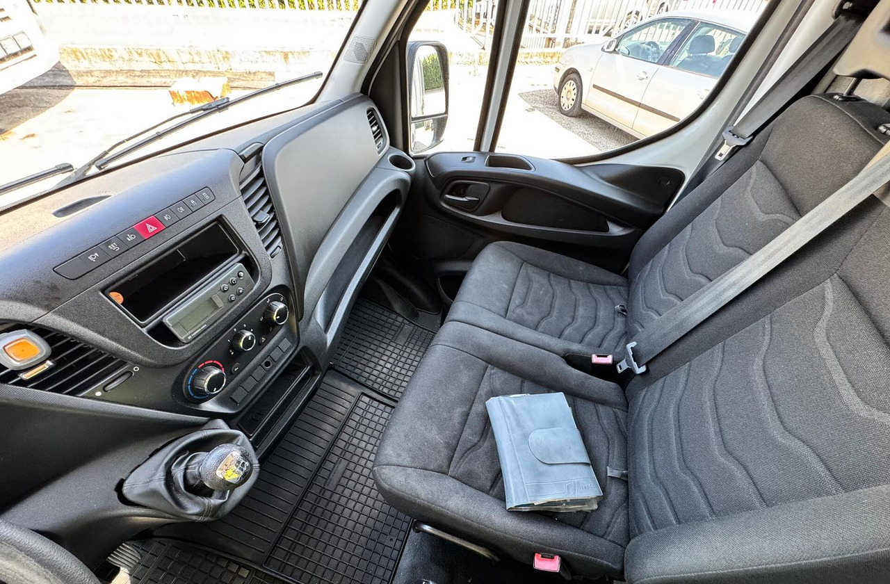 IVECO DAILY 35S15 - FRIGO FRC - PATENTE B - Utilitaire frigorifique: photos 5 IVECO DAILY 35S15 - FRIGO FRC - PATENTE B - Utilitaire frigorifique: photos 5