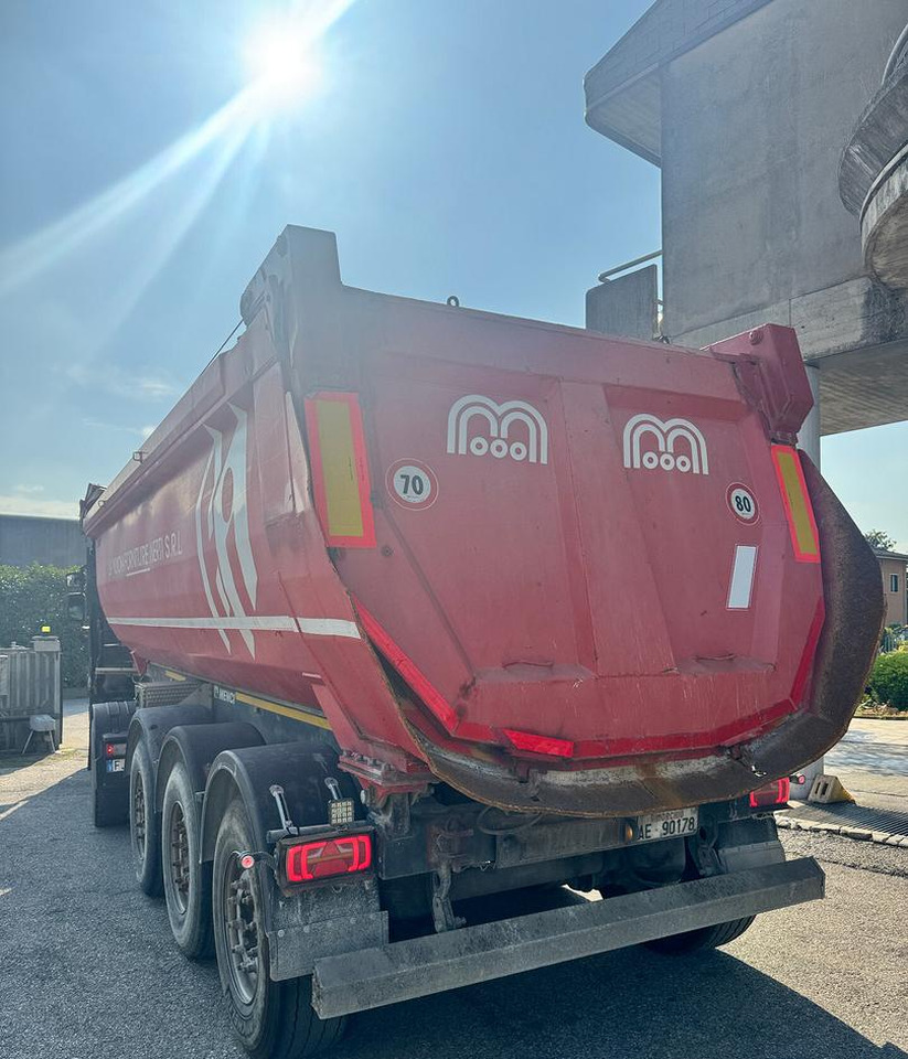 Semirimorchio MENCI VASCA RIBALTABILE - Semi-remorque benne: photos 5 Semirimorchio MENCI VASCA RIBALTABILE - Semi-remorque benne: photos 5