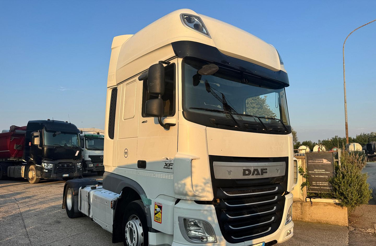 DAF XF 460 FT - 2017 - Tracteur routier: photos 2 DAF XF 460 FT - 2017 - Tracteur routier: photos 2