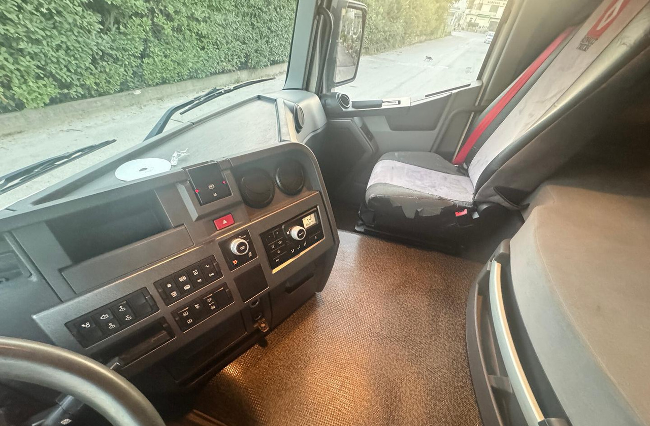 Trattore stradale Renault T480 - 2019 - Tracteur routier: photos 5 Trattore stradale Renault T480 - 2019 - Tracteur routier: photos 5