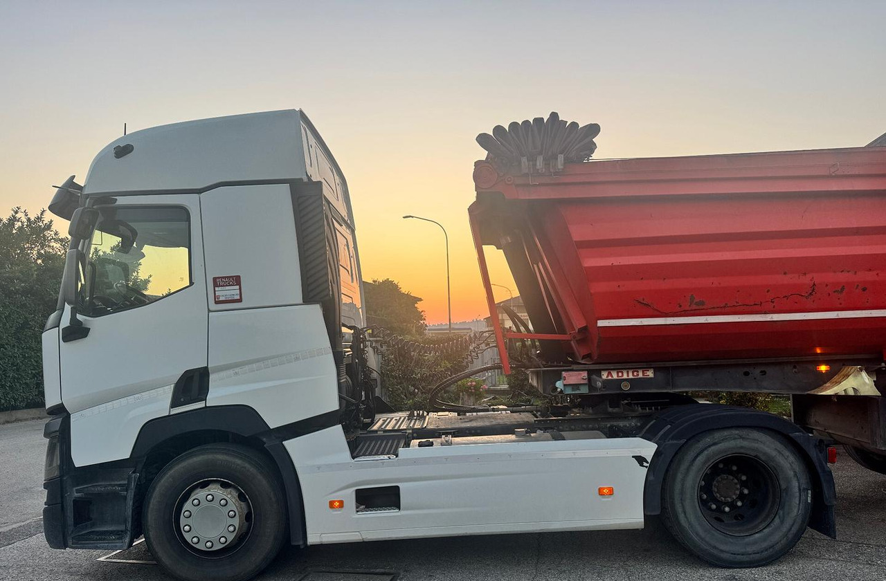 Trattore stradale Renault T480 - 2019 - Tracteur routier: photos 3 Trattore stradale Renault T480 - 2019 - Tracteur routier: photos 3