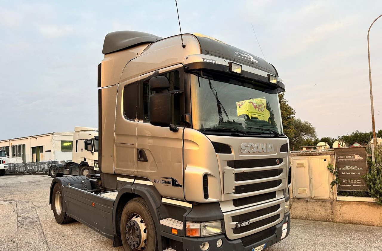 Trattore stradale Scania R420 - Euro 5 - 2011 - Tracteur routier: photos 1 Trattore stradale Scania R420 - Euro 5 - 2011 - Tracteur routier: photos 1