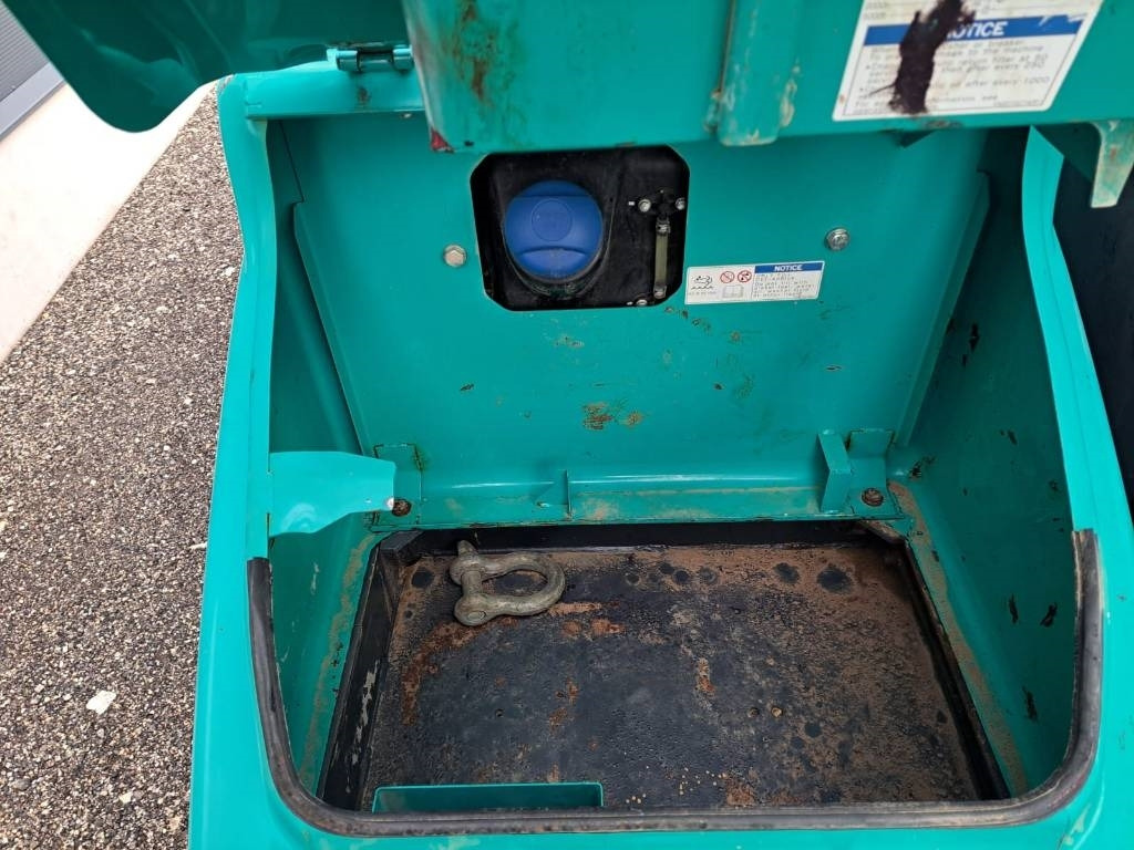 Pelle sur chenille Kobelco SK 210-10: photos 11