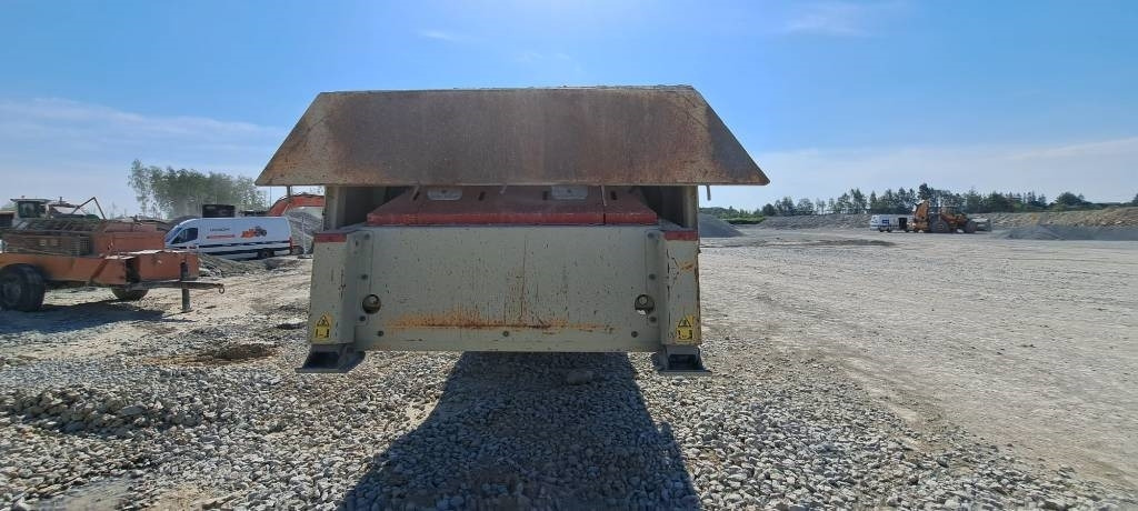 Telestack LF520 - Bande transporteuse: photos 4 Telestack LF520 - Bande transporteuse: photos 4