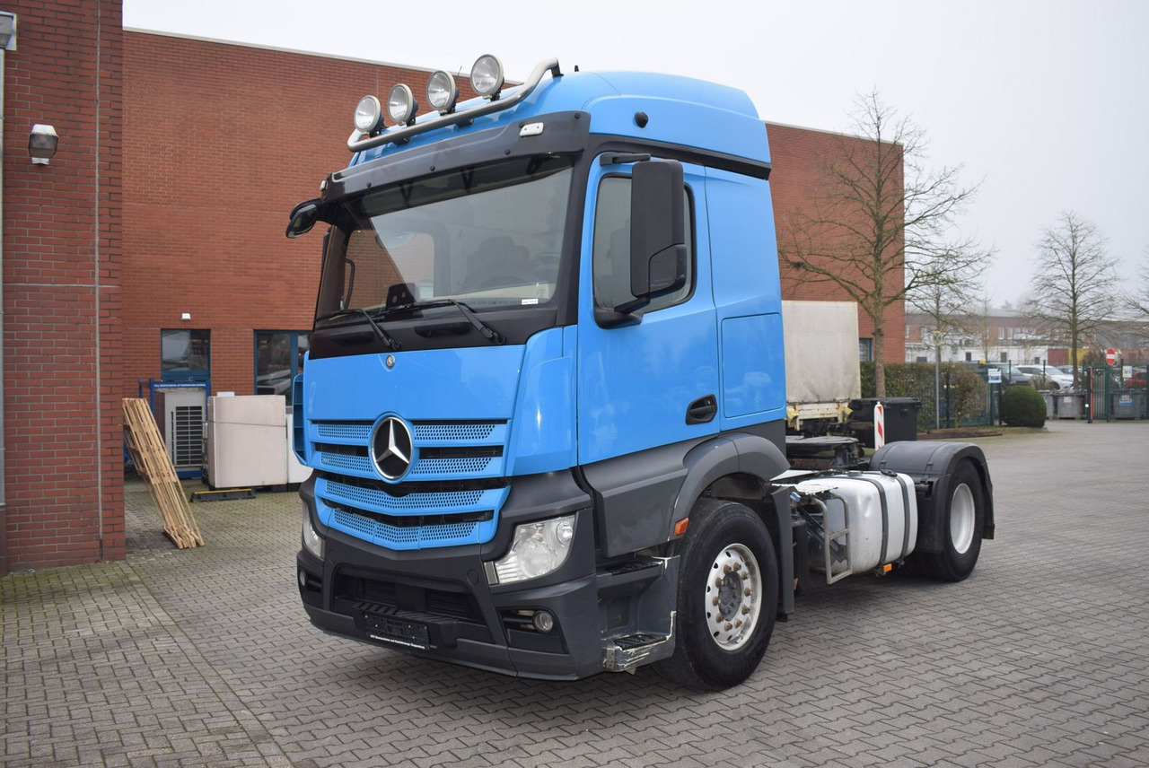 Mercedes-Benz Actros 1843 Stream Space Kipphydraulik Klima - Tracteur routier: photos 1 Mercedes-Benz Actros 1843 Stream Space Kipphydraulik Klima - Tracteur routier: photos 1