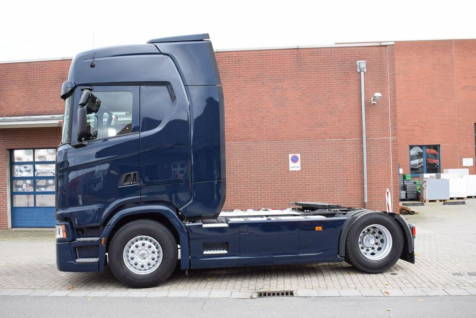 Scania  S 450 Highline 2xTank LED Vollluft Retarder - Tracteur routier: photos 3 Scania  S 450 Highline 2xTank LED Vollluft Retarder - Tracteur routier: photos 3