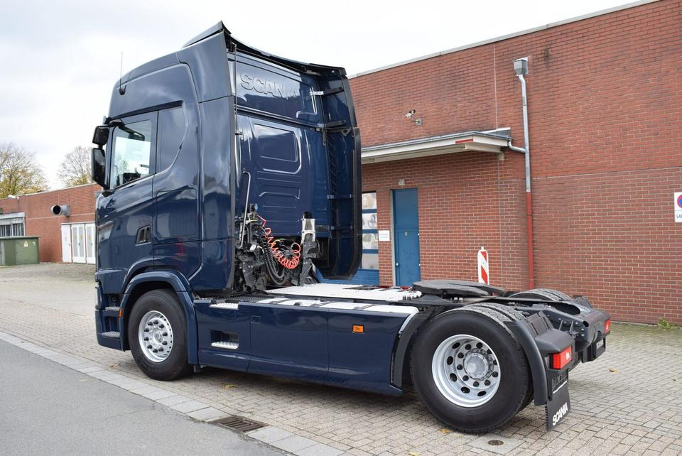 Scania  S 450 Highline 2xTank LED Vollluft Retarder - Tracteur routier: photos 4 Scania  S 450 Highline 2xTank LED Vollluft Retarder - Tracteur routier: photos 4