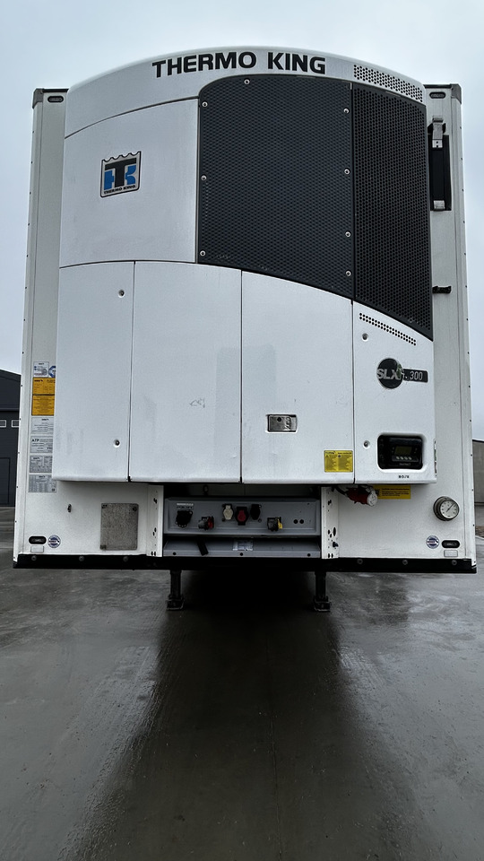 SCHMITZ SKO 24 - Semi-remorque frigorifique: photos 2 SCHMITZ SKO 24 - Semi-remorque frigorifique: photos 2