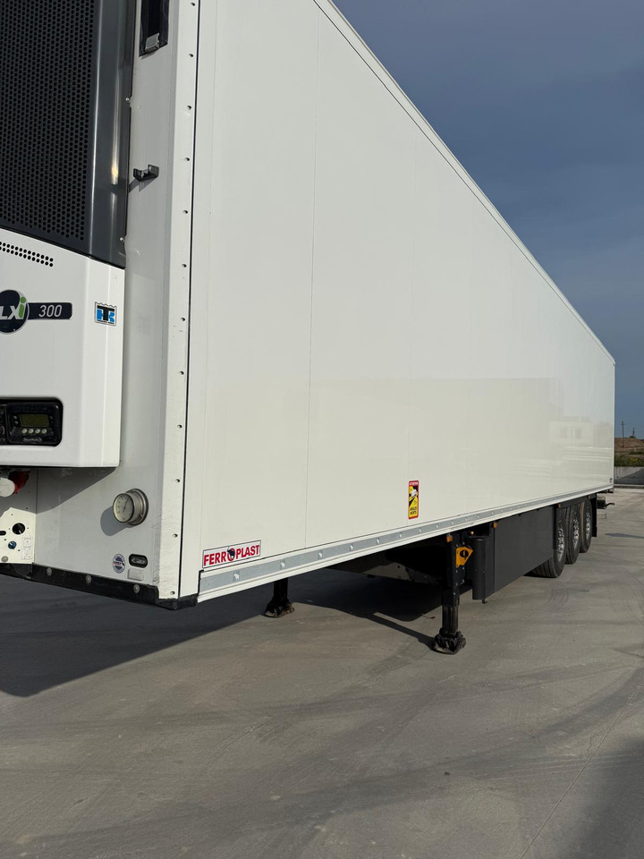 SCHMITZ SKO 24 - Semi-remorque frigorifique: photos 3 SCHMITZ SKO 24 - Semi-remorque frigorifique: photos 3