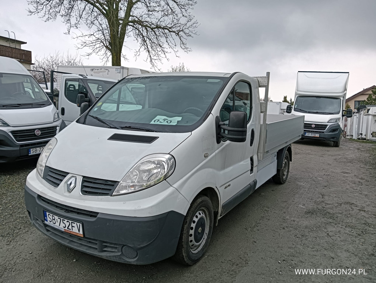 RENAULT TRAFIC PLATFORMA DO ZABUDOWY NR 625 - Utilitaire benne: photos 4 RENAULT TRAFIC PLATFORMA DO ZABUDOWY NR 625 - Utilitaire benne: photos 4