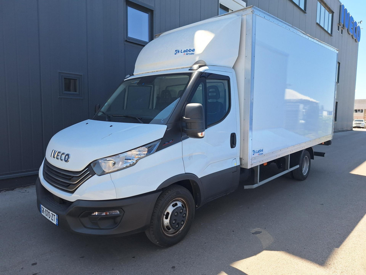 IVECO Daily 35 C 16 - Fourgon grand volume: photos 5 IVECO Daily 35 C 16 - Fourgon grand volume: photos 5