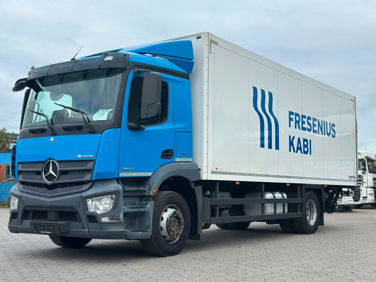 Mercedes-Benz Antos 1830+Isolierkoffer - Camion fourgon: photos 1 Mercedes-Benz Antos 1830+Isolierkoffer - Camion fourgon: photos 1