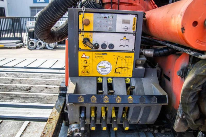 Semi-remorque surbaissé Castera CRANE/KRAN/GRUE-PALFINGER 22002 (2xHydr.): photos 6