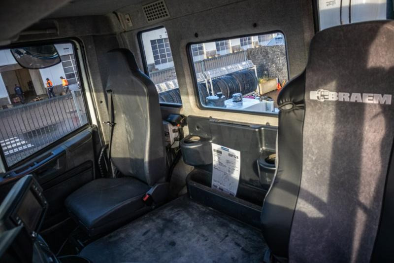 Iveco EUROTRAKKER 400+BAND/TAPIS/BELT-T40 en leasing occasion Iveco EUROTRAKKER 400+BAND/TAPIS/BELT-T40: photos 7 Iveco EUROTRAKKER 400+BAND/TAPIS/BELT-T40 en leasing occasion Iveco EUROTRAKKER 400+BAND/TAPIS/BELT-T40: photos 7