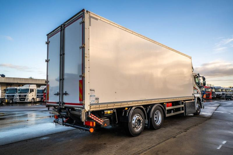 Iveco STRALIS 400 CNG // HAYON DHOLLANDIA - Camion fourgon: photos 4 Iveco STRALIS 400 CNG // HAYON DHOLLANDIA - Camion fourgon: photos 4