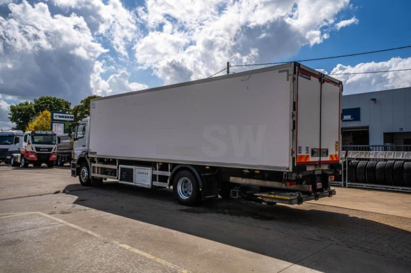 Mercedes AXOR 1829 BL-MP3 +CARRIER+DHOLLANDIA - Camion frigorifique: photos 5 Mercedes AXOR 1829 BL-MP3 +CARRIER+DHOLLANDIA - Camion frigorifique: photos 5