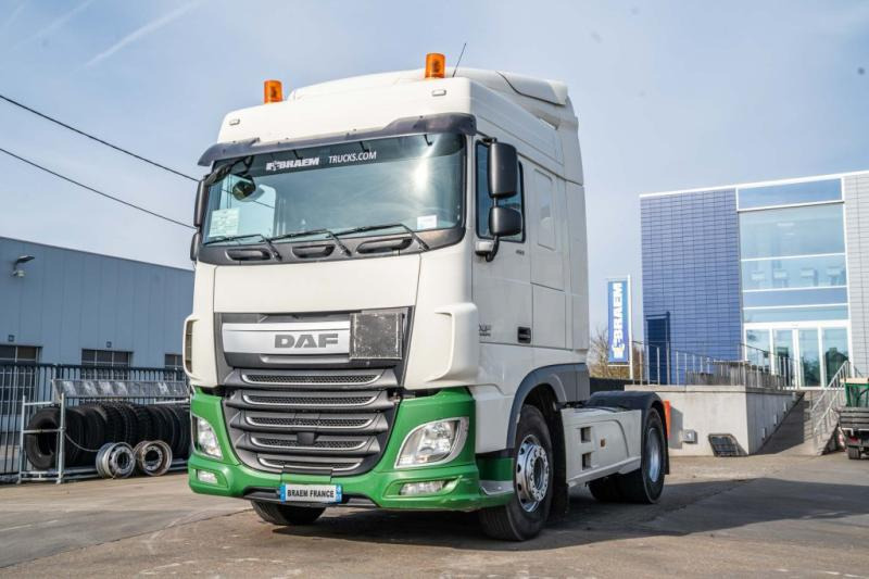 DAF XF 460 + HYDRAULIQUE (50Ton) - Tracteur routier: photos 1 DAF XF 460 + HYDRAULIQUE (50Ton) - Tracteur routier: photos 1