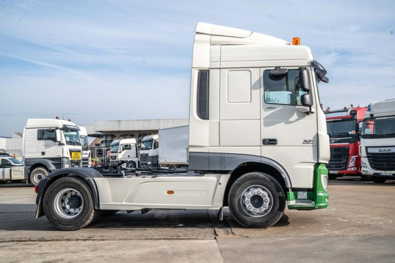 DAF XF 460 + HYDRAULIQUE (50Ton) - Tracteur routier: photos 3 DAF XF 460 + HYDRAULIQUE (50Ton) - Tracteur routier: photos 3